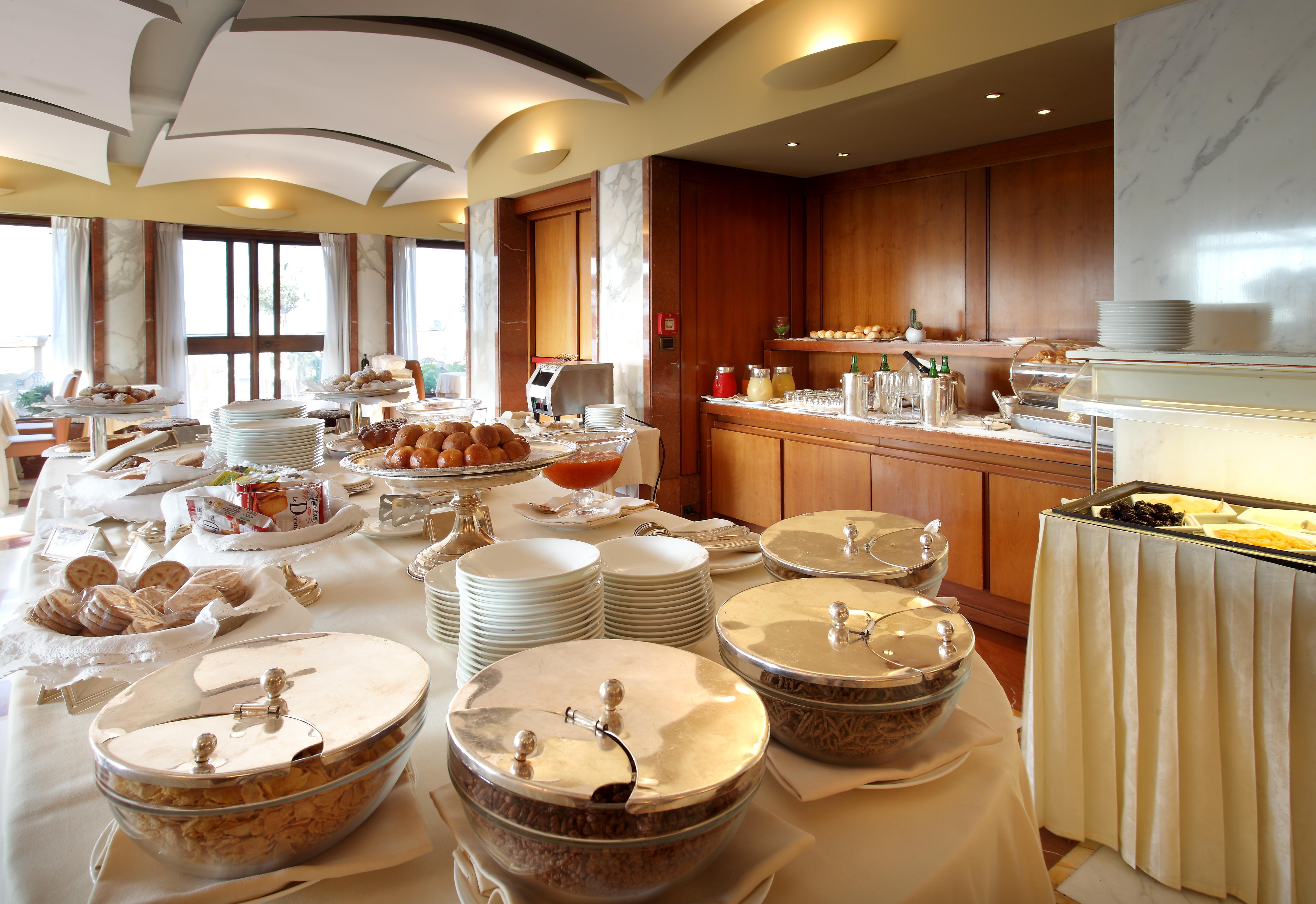 Hotel Eurostars Excelsior Neapel