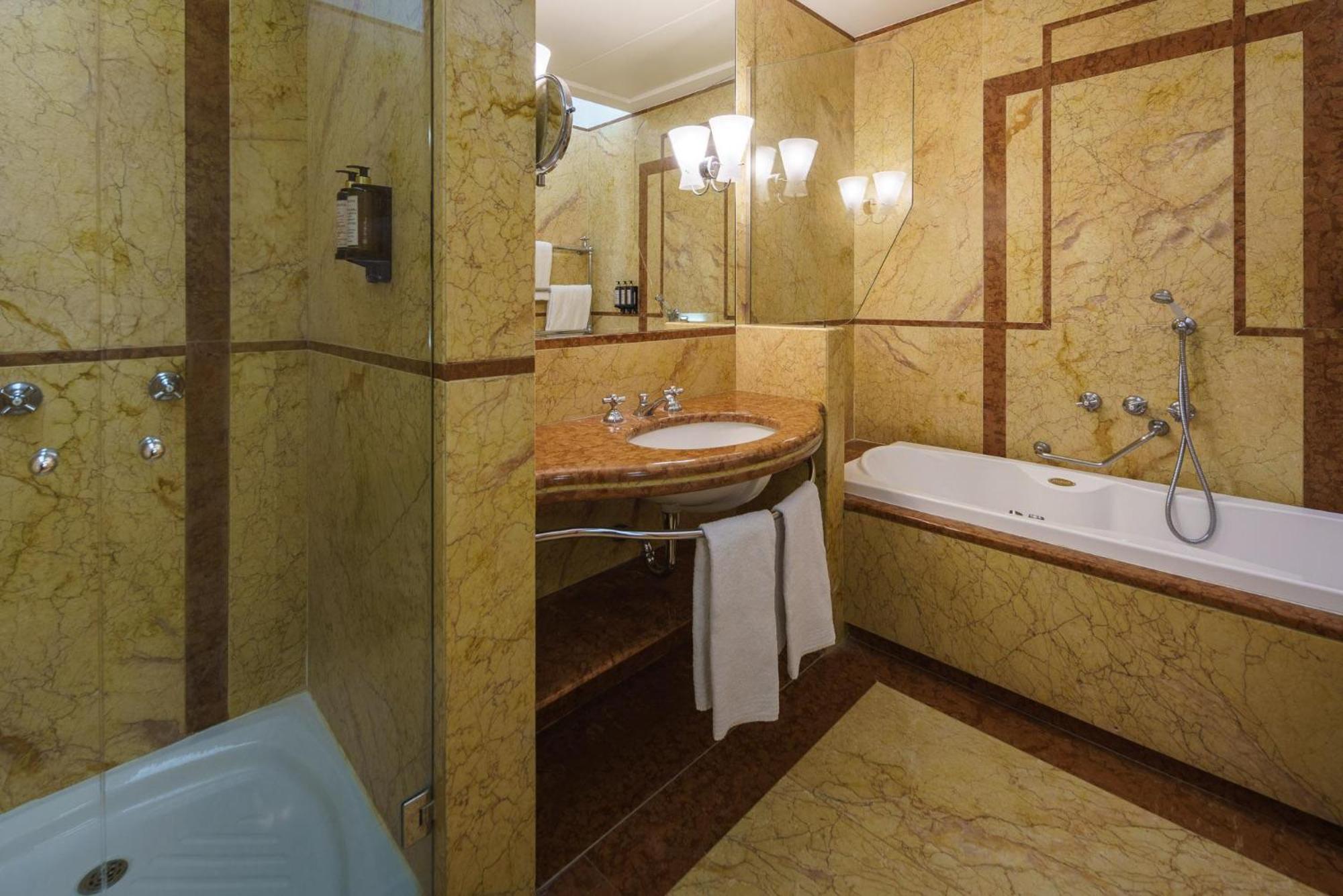 Eurostars Excelsior