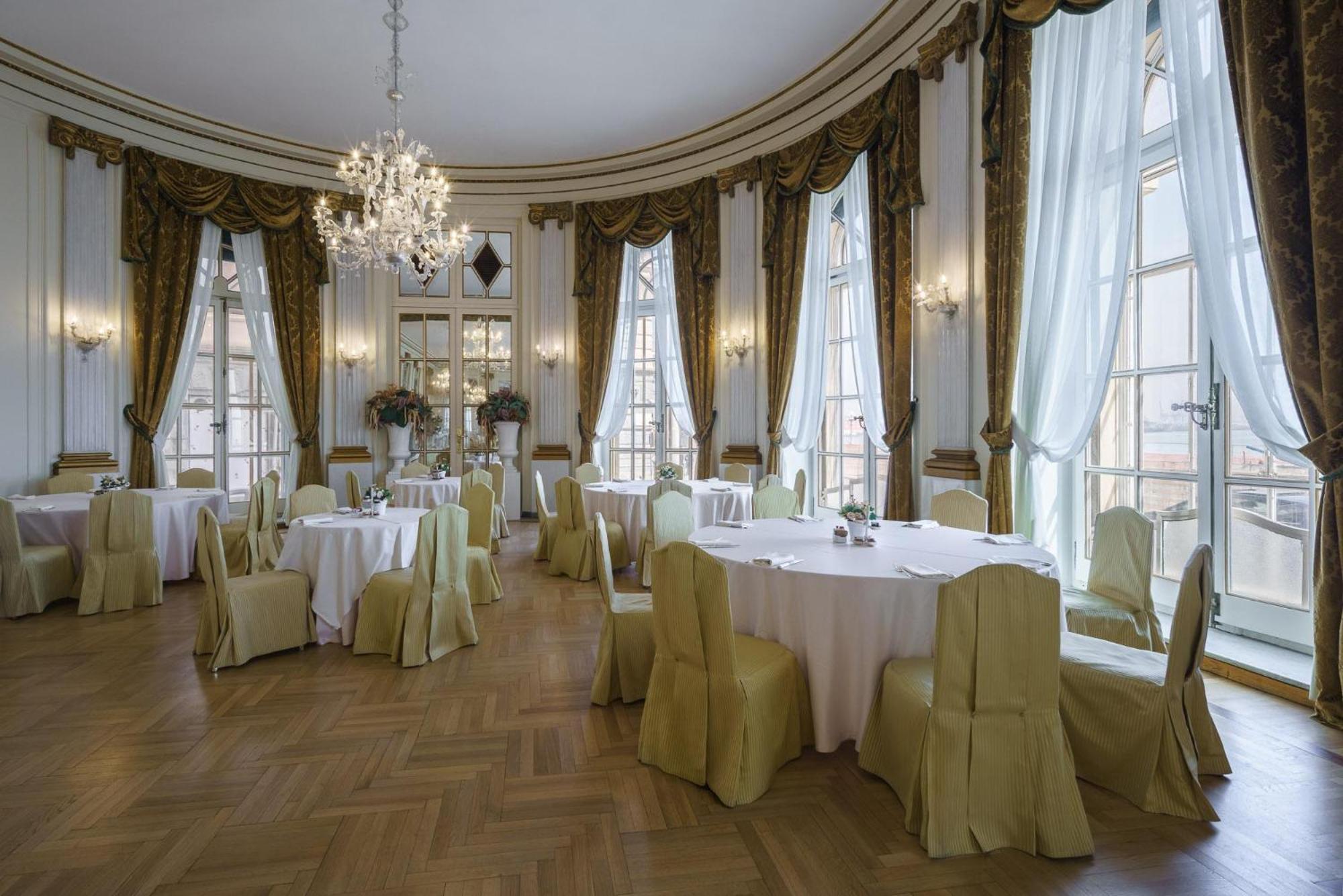 Hotel Eurostars Excelsior Napoli