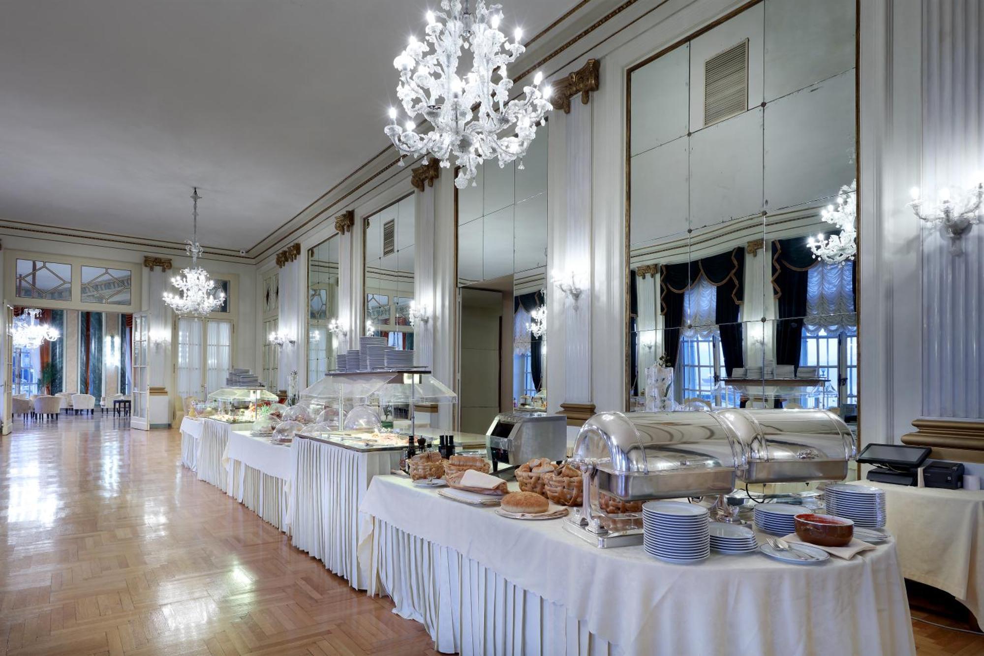 Hotel Eurostars Excelsior Nápoles