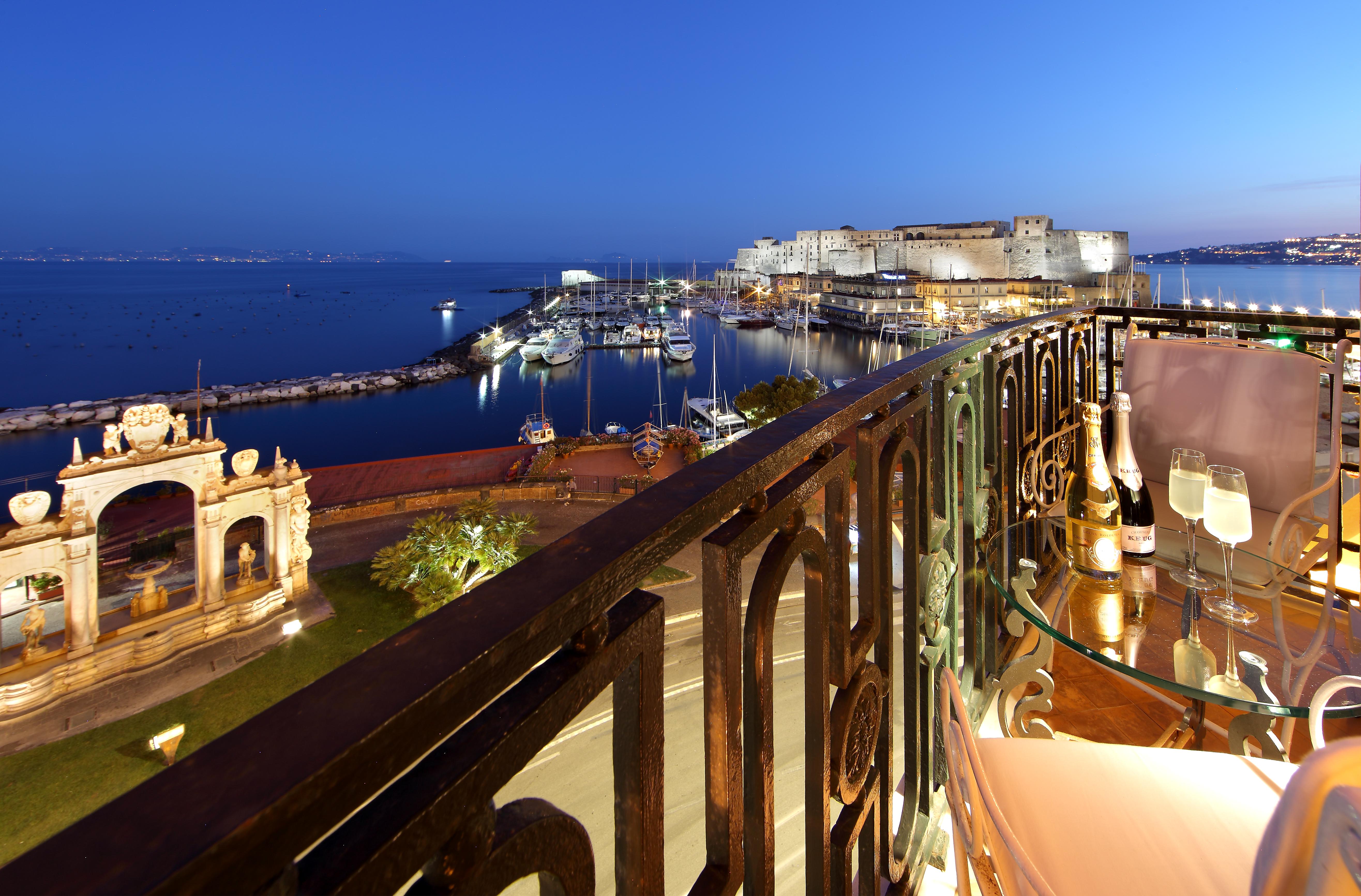 Eurostars Excelsior 4* Napels